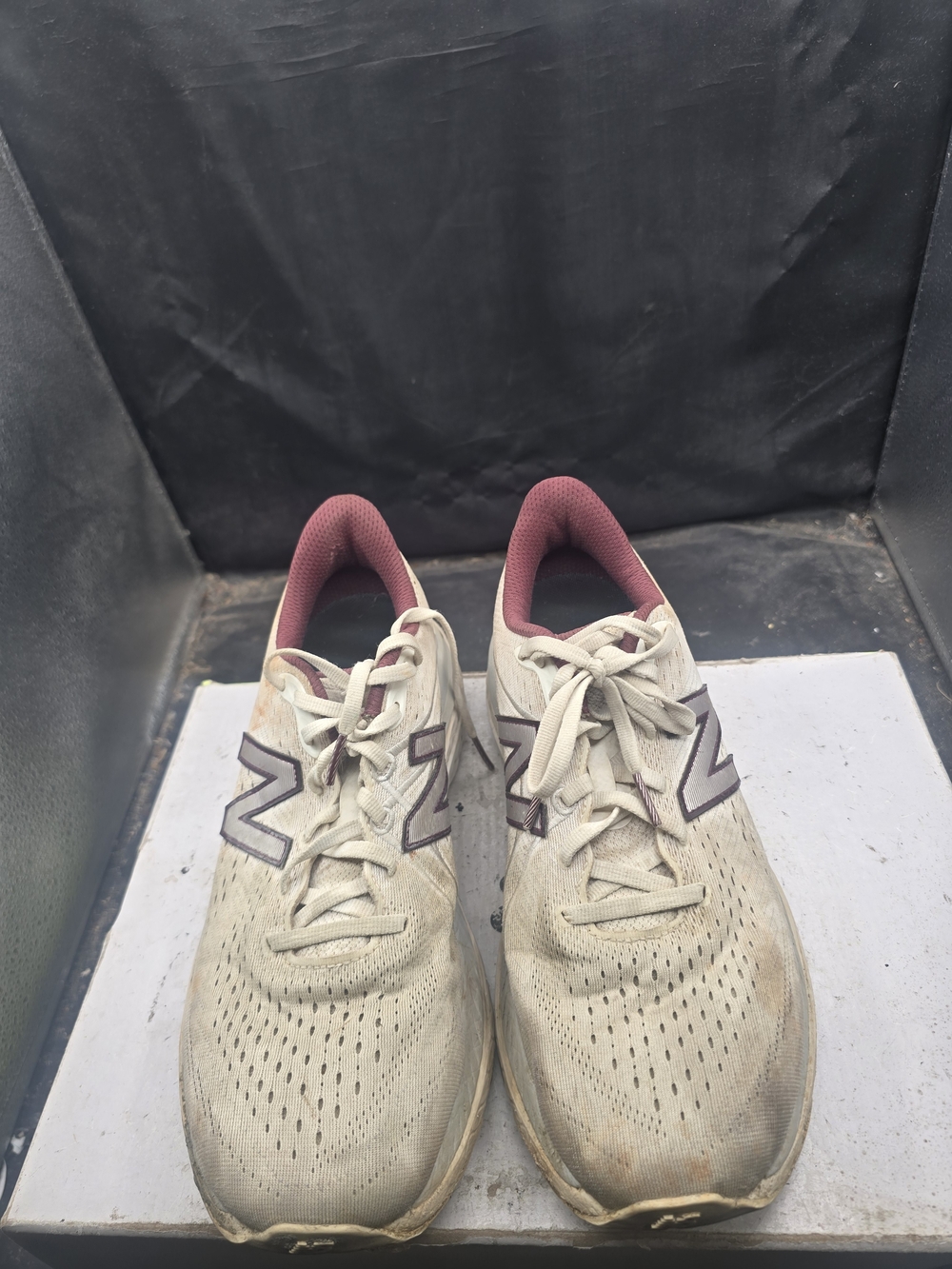 New Balance Men's Beige Maroon Running Shoes